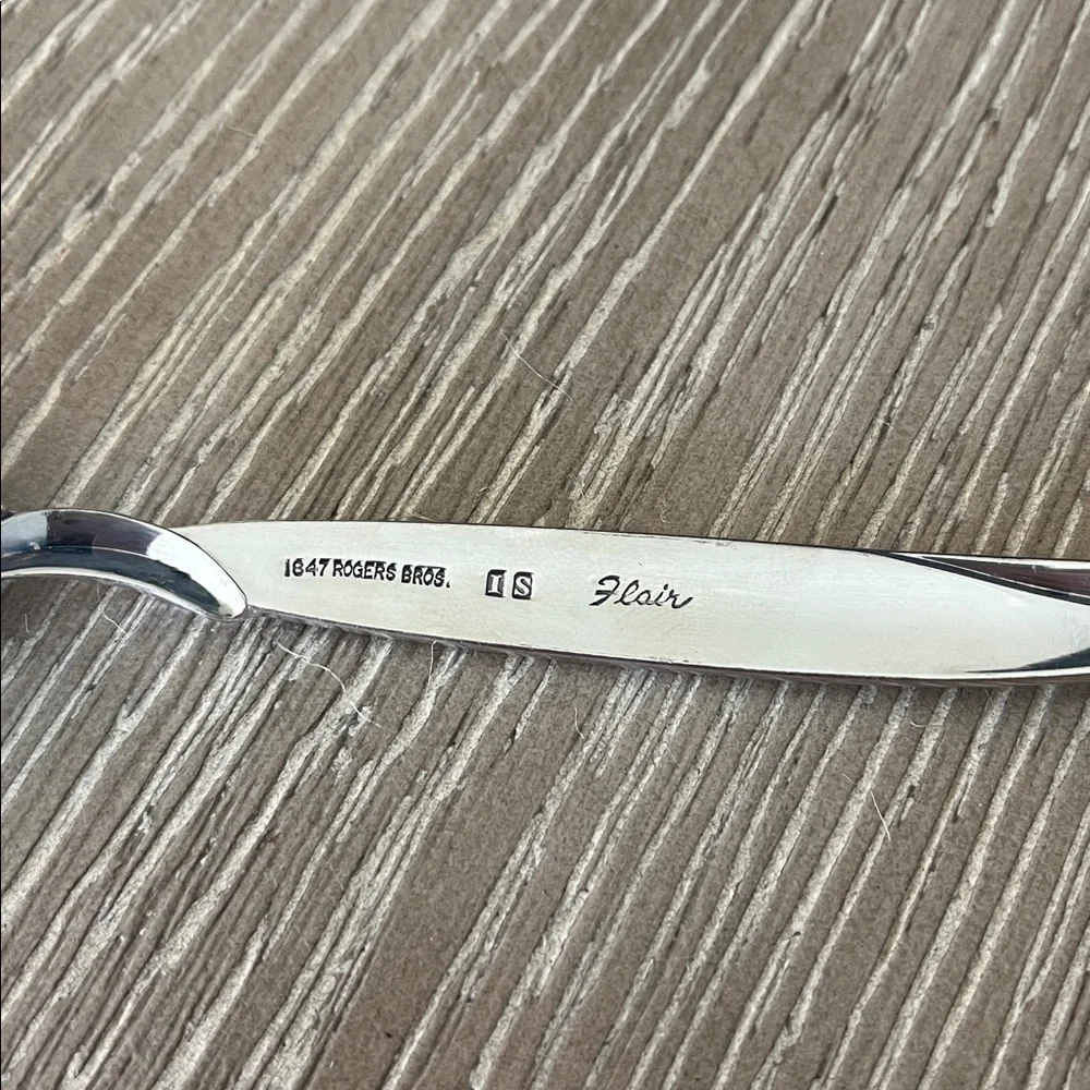 1956 Rogers Bros. Silver Plate “Flair” Pattern 8 Teaspoons